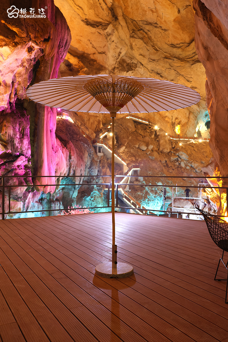 溶洞內(nèi)的桃花江竹木地板 溶洞內(nèi)的桃花江竹木地板