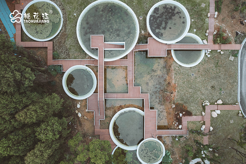 武漢東湖磨山荷園八大碗 武漢東湖磨山荷園八大碗