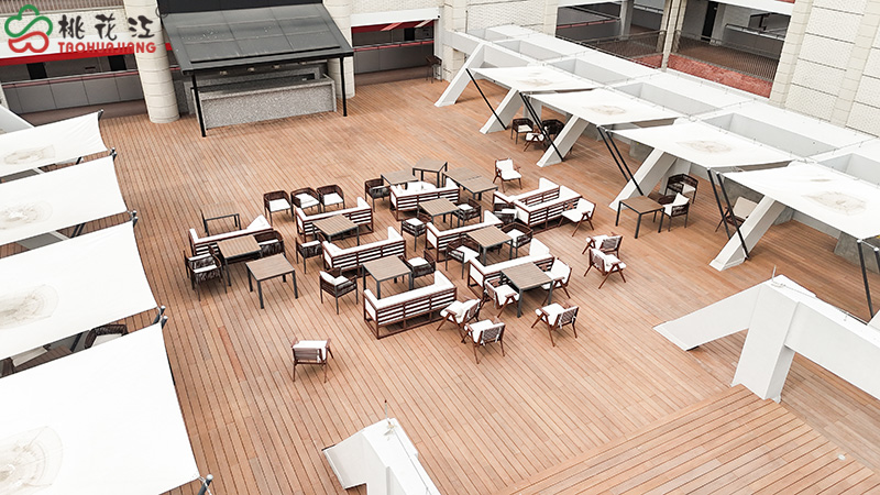 美紋超然竹板鋪裝的平臺 美紋超然竹板鋪裝的平臺